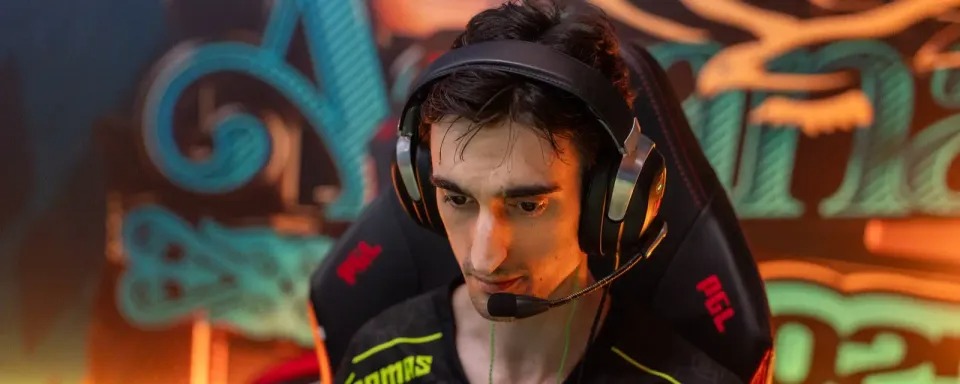 媒体： pain  正在与  Tropa do VSM  和  ewjerkz  进行谈判；