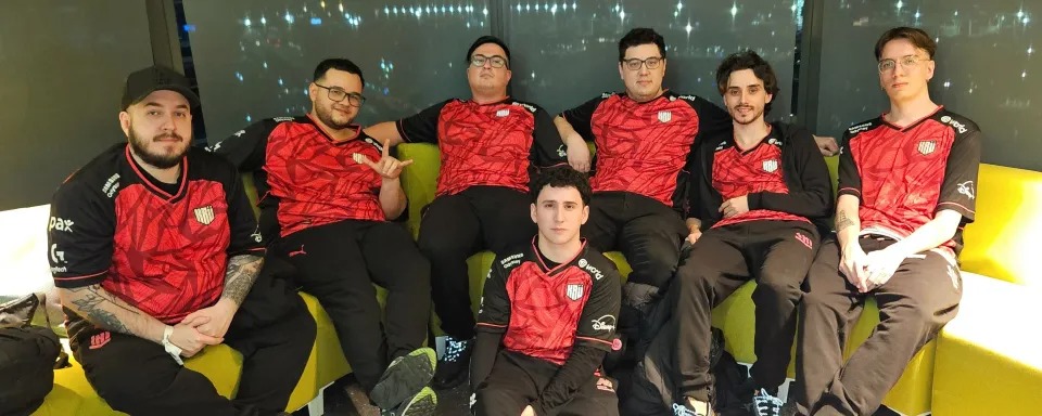 Messi e Aguero's Club Pausa la Partecipazione a CS2, Rilascia i Giocatori