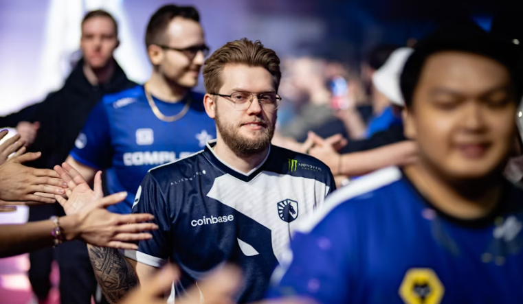 ESL forces  NRG  &  Party Astronauts  to choose Rio or Atlanta qualifier as team lists are finalized