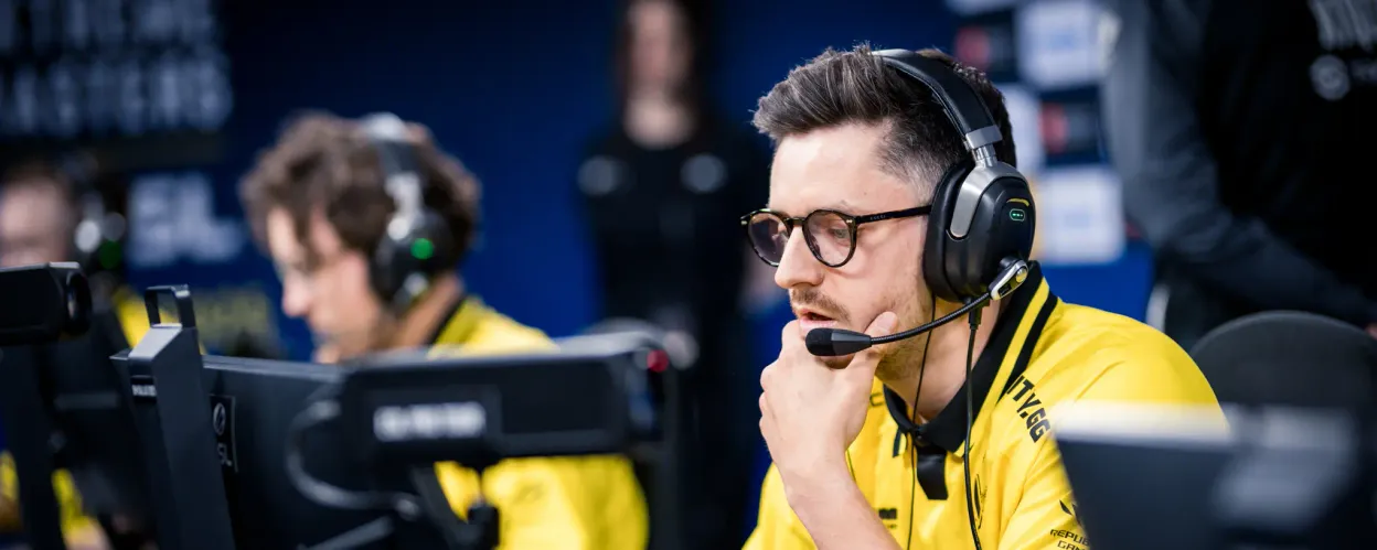 Scammers used  apEX  name and  Team Vitality  brand for YouTube scam