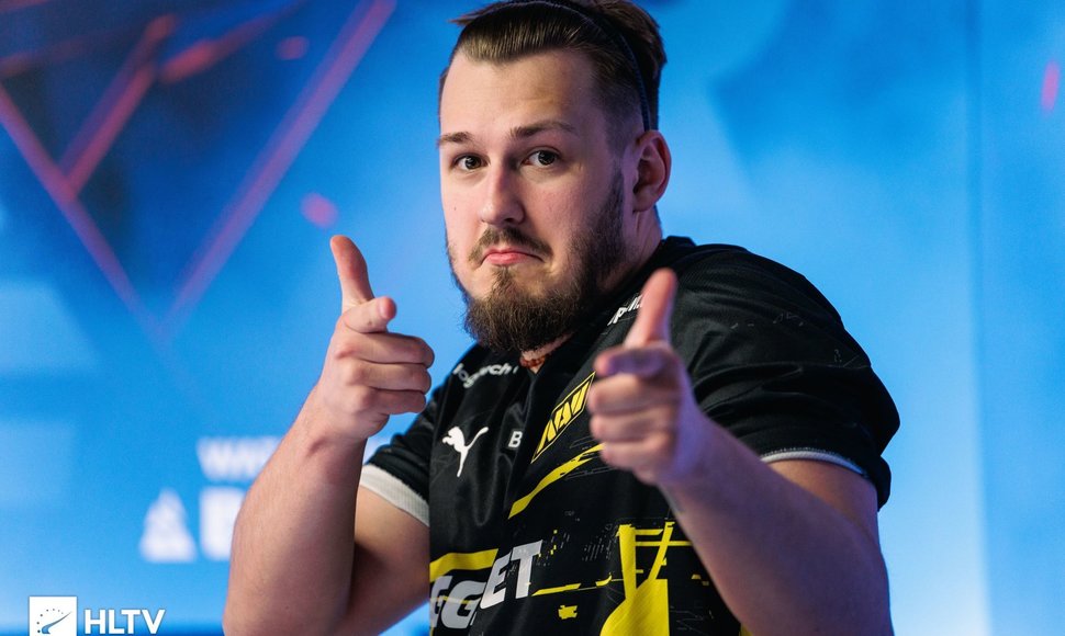 jL愤怒吐槽：5GB的更新依旧没Major奖杯