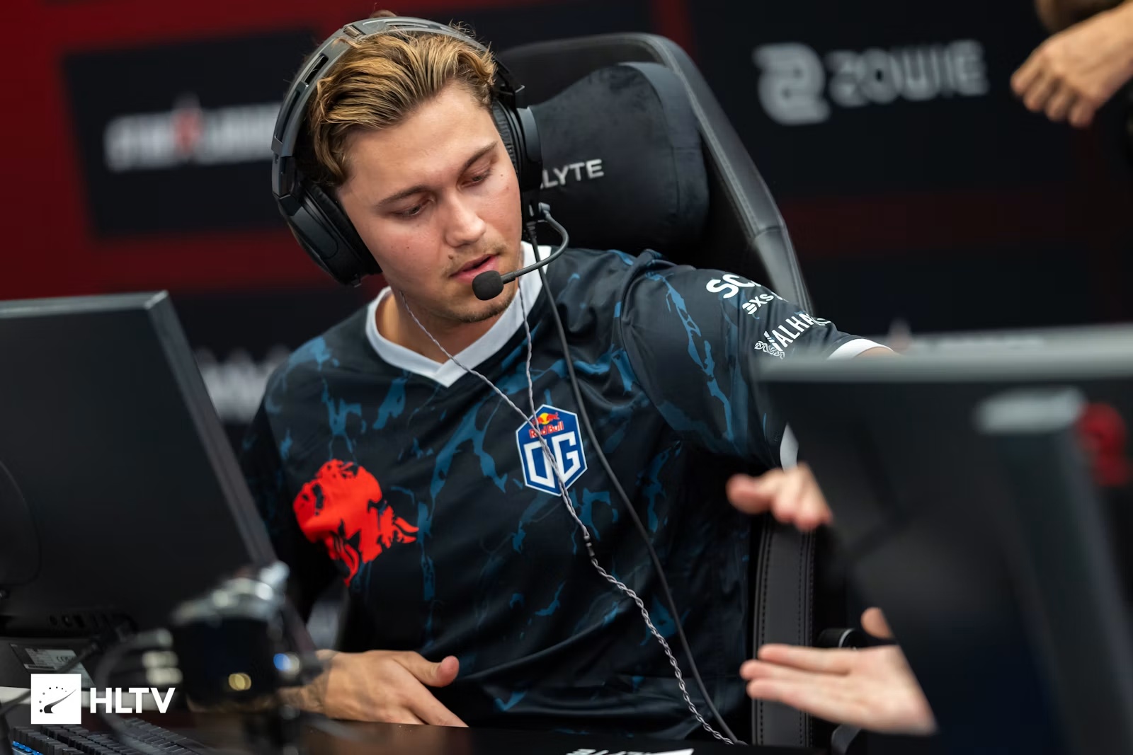 NIP sign adamb from OG