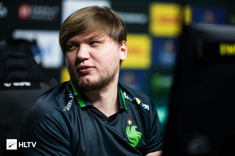  s1mple : Is it allowed to open Steam during a match when dead?