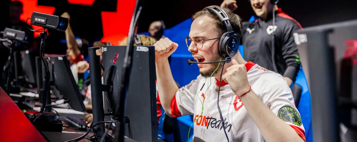  Mouz  以驚人的表現擊敗  Vitality ，晉級 IEM Cologne 2025 的總決賽
