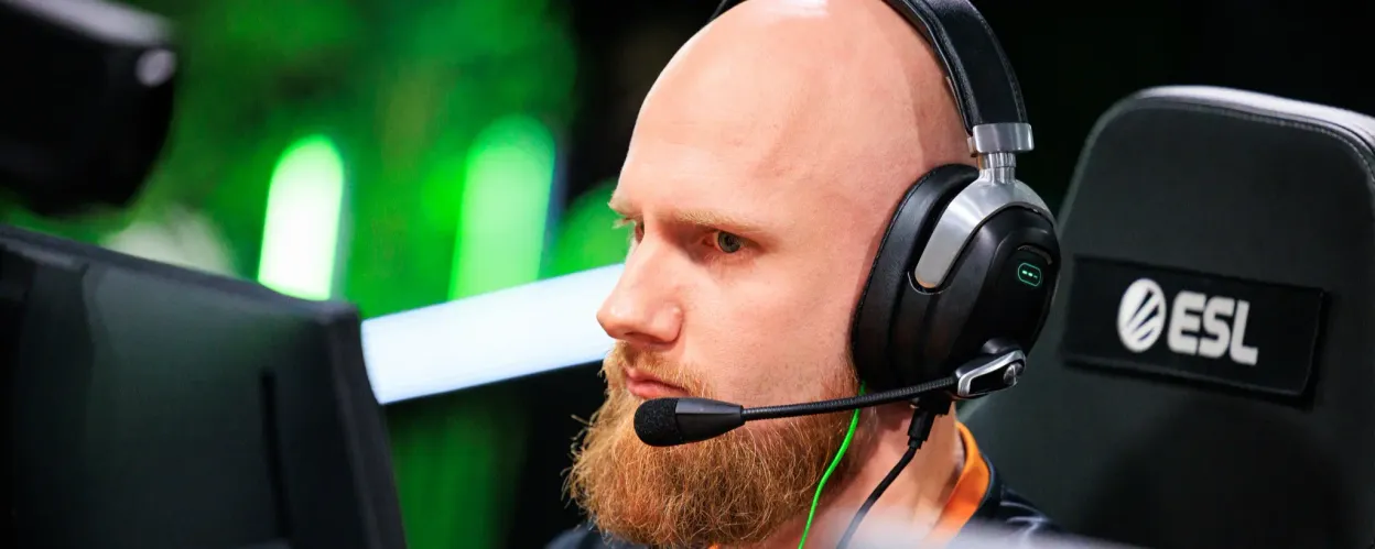  Fnatic  para enfrentarse a Sashi,  OG  para encontrarse con Nemiga en los playoffs de la ESL Pro League Temporada 22: Clasificatorios Europeos