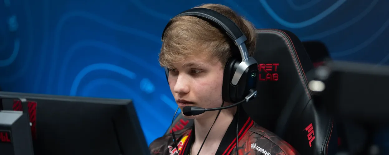 Медиа: G2 Баны  m0NESY  от общения с прессой на PGL Бухарест 2025