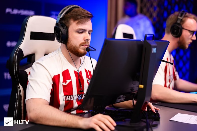 sjuush : ครั้งแรกที่ฉันเล่นออฟไลน์ เพื่อนๆ ของฉันบอกว่าฉันเป็นคนโกง