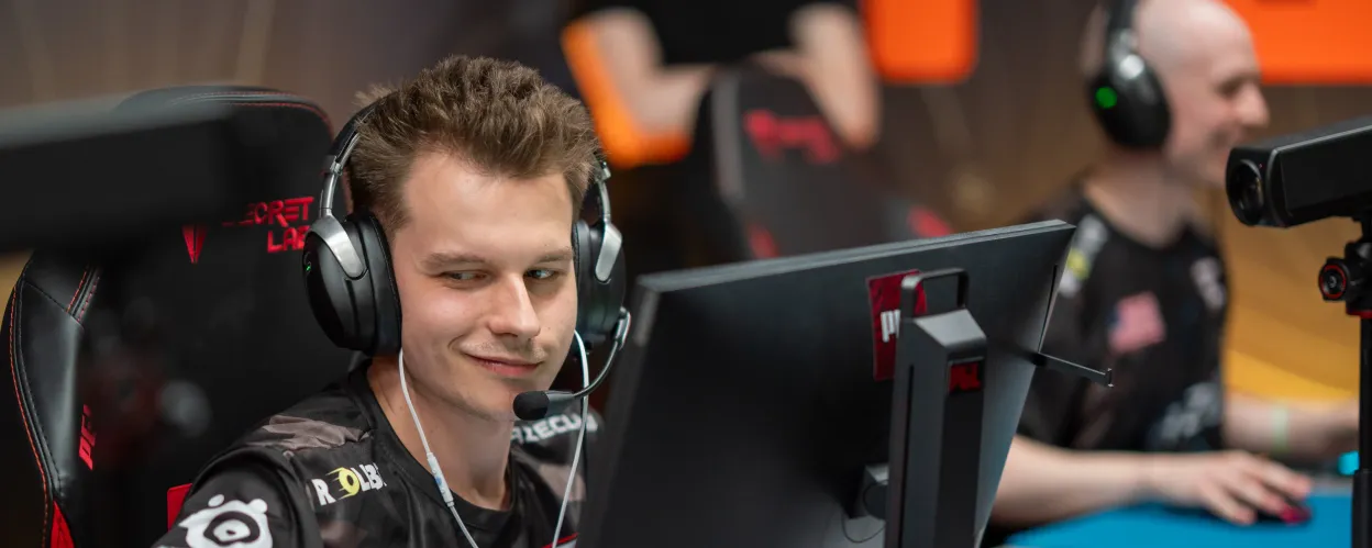 FaZe 在 PGL 布加勒斯特 2025 中击败 Complexity 获得第三名