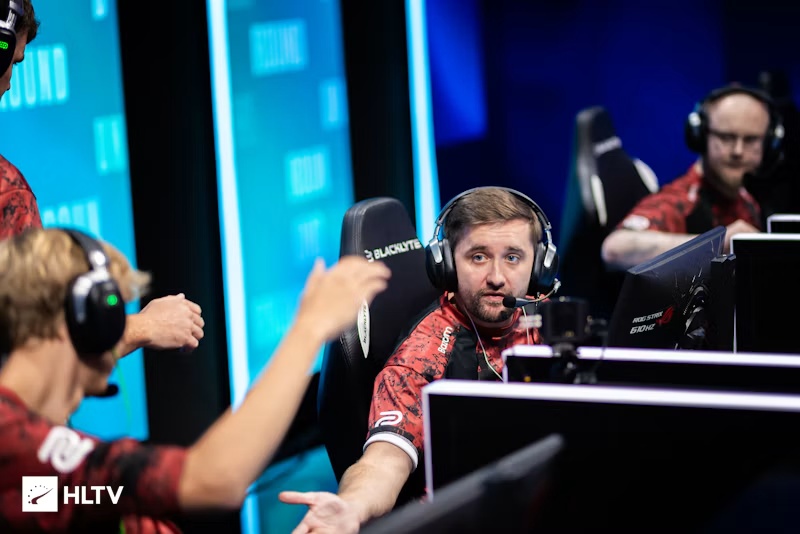  Astralis  bench HooXi and jabbi despite recent LAN title