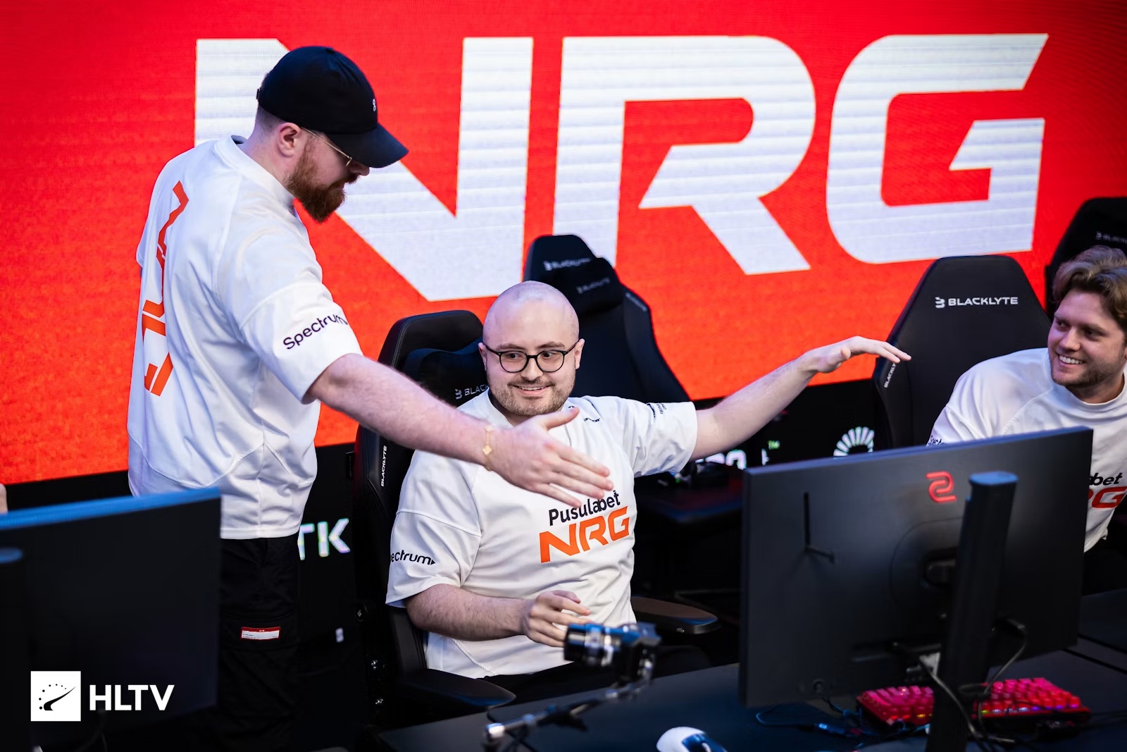 NRG upset Mouz in StarSeries Fall opener