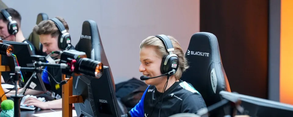At the Perfect World Shanghai Major 2024 arena, X-ray began to be disabled at certain moments