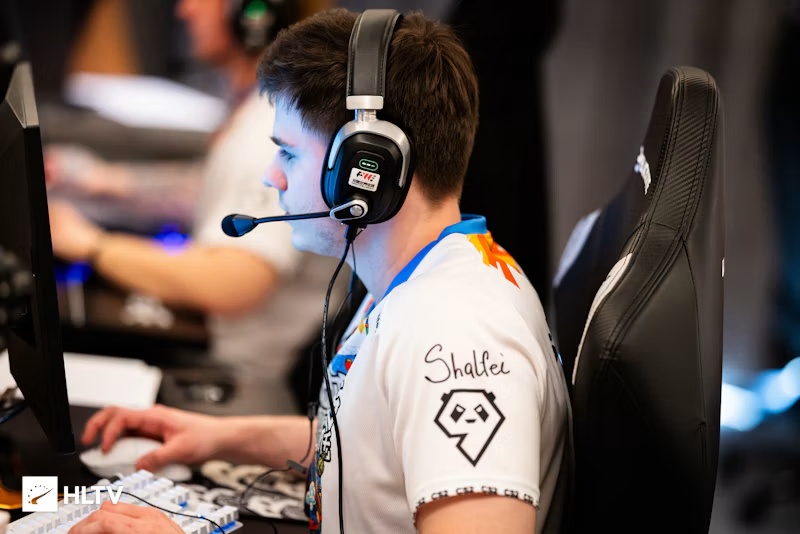  GamerLegion  signs shalfey as IGL after benching Snax