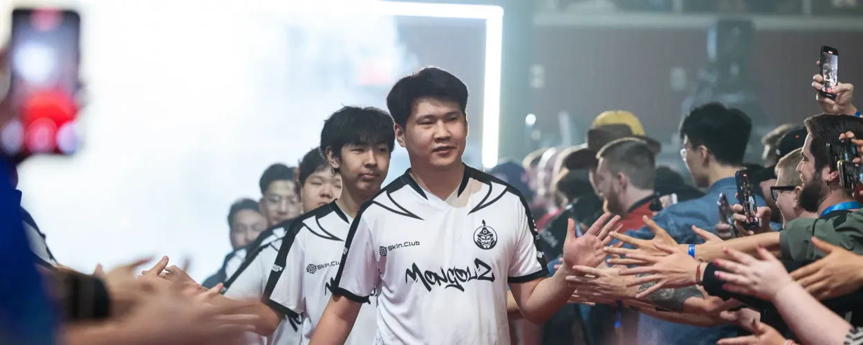 MongolZ  在 IEM  Dallas  2025 四分之一决赛中击败了  aurora 