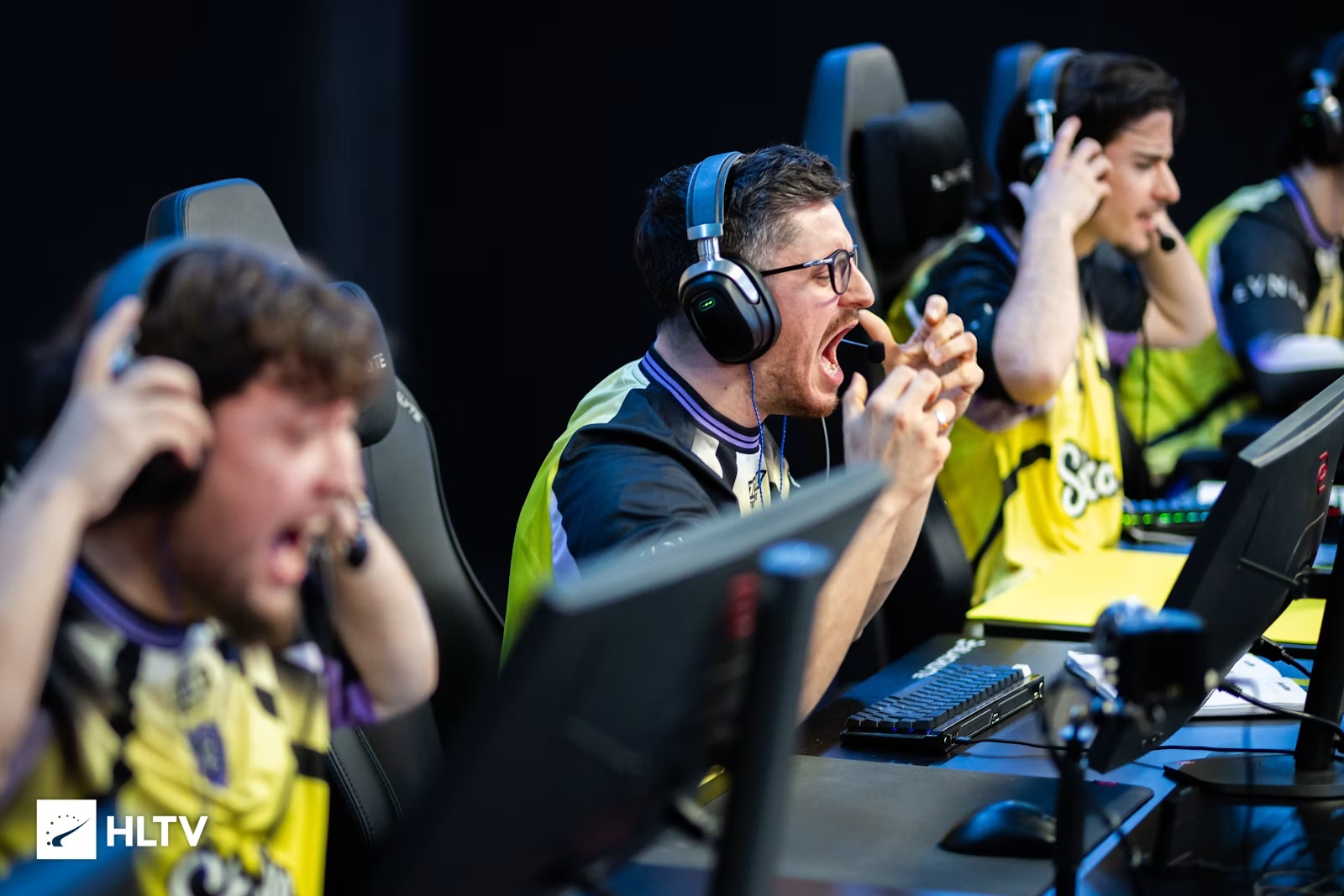  Vitality  dismantle  FURIA Esports  to reach StarSeries Fall upper final
