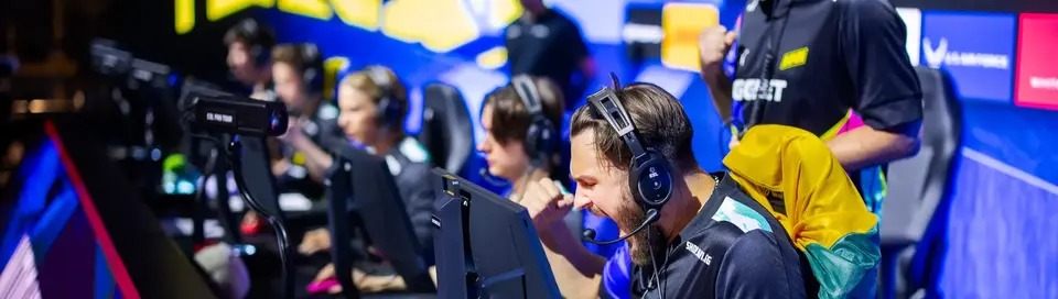 NAVI,  FURIA Esports ,  Mouz  и Liquid вышли в верхние полуфиналы группы A на IEM Rio 2024