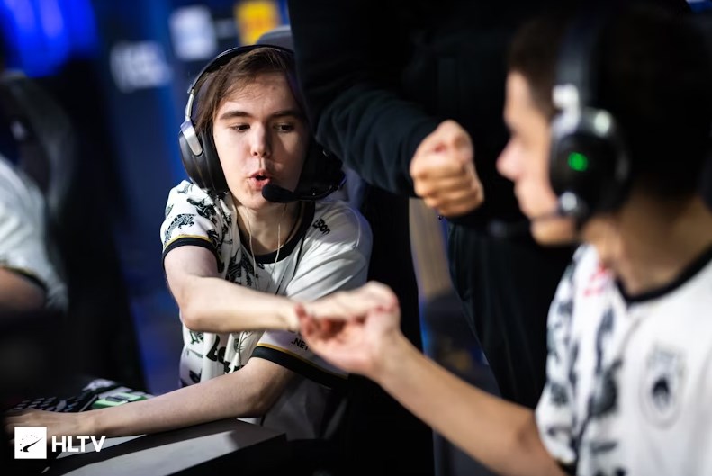  Donk  entrevista breve después del partido: No sé por qué fuimos completamente derrotados