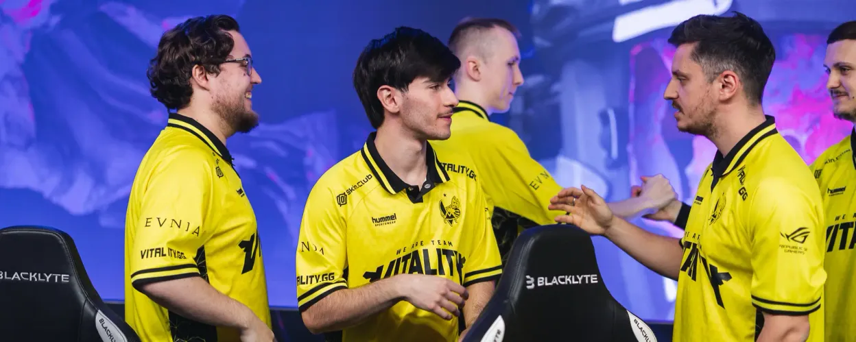  Natus Vincere  и  Vitality  выходят в плей-офф на BLAST.tv  Austin  Major 2025