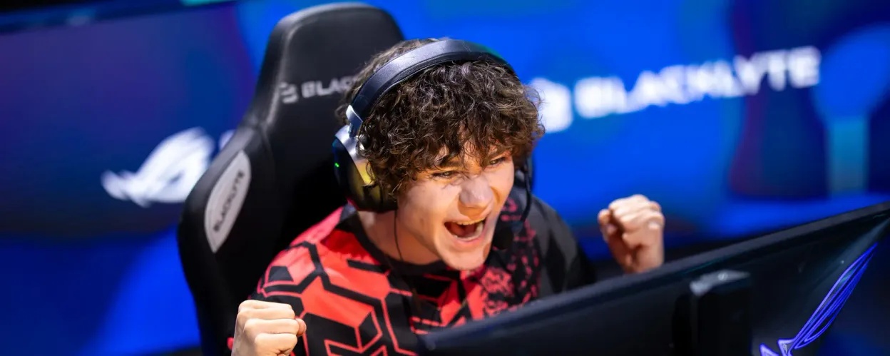  Inner Circle  stun  Vitality  2-0 at BLAST Open Porto