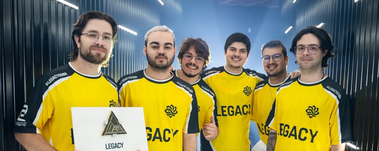 Legacy  edge  FURIA Esports  2-1 in EWC third-place match, try shines on tournament debut