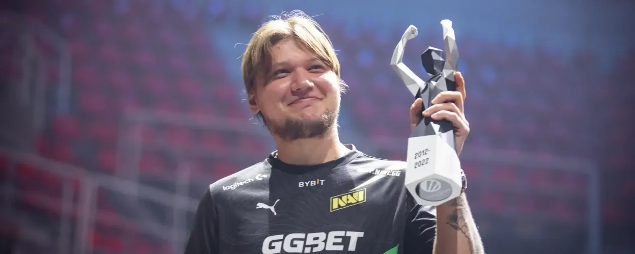  s1mple  присоединился к FaZe на условиях аренды