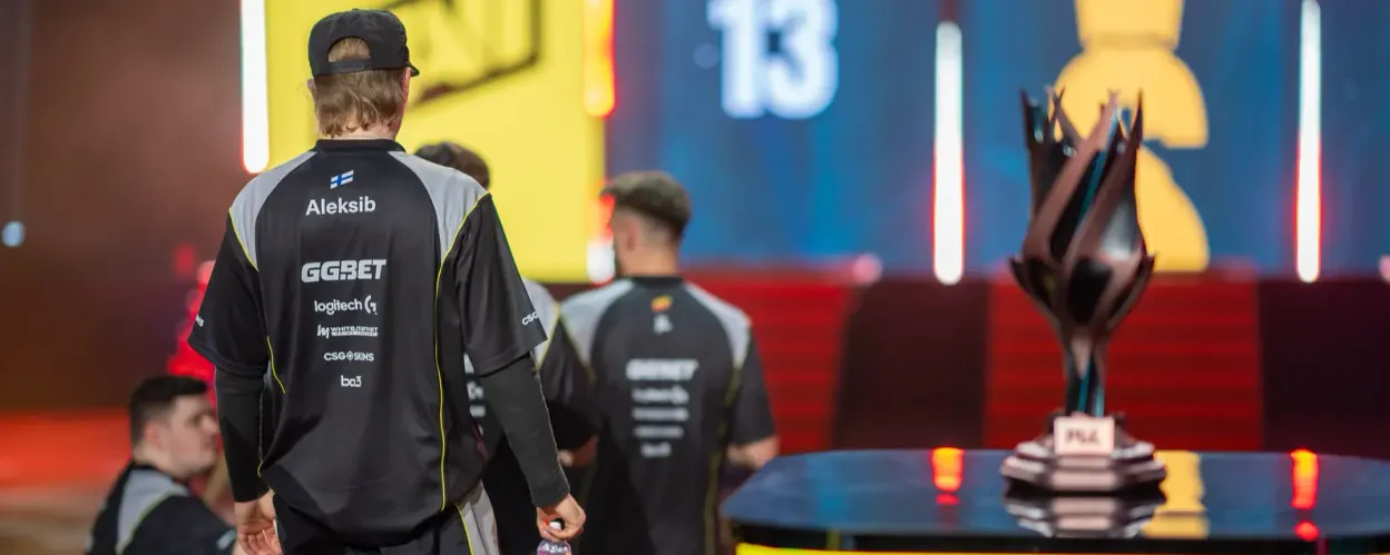  Astralis  knocks out NAVI in the quarterfinals of PGL Astana 2025