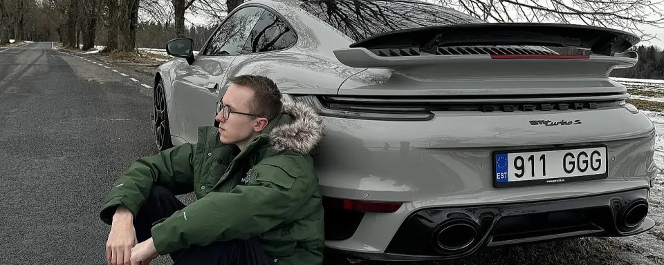 Ropz Crashes Porsche on Racing Track