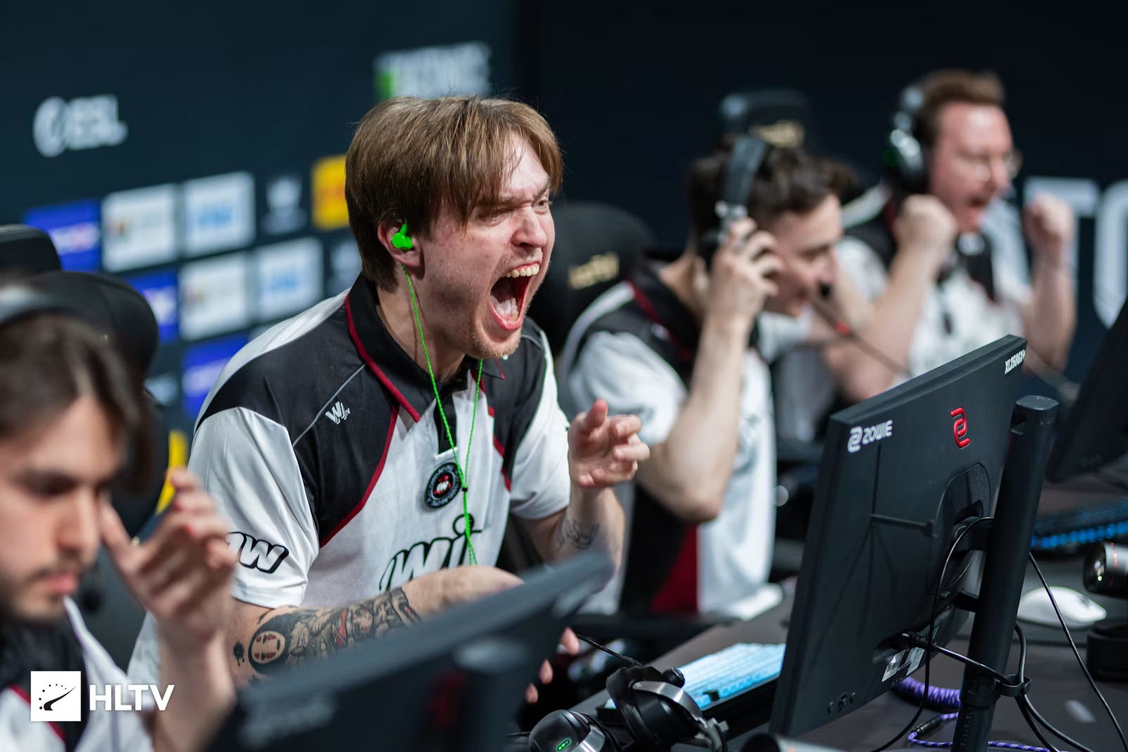 nafany urges benched European players to follow  TDK  model