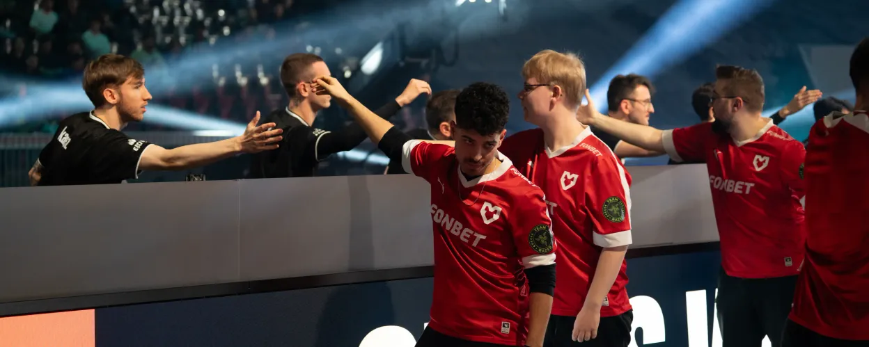  Mouz  defeat  pain  Gaming and reach the semifinals of PGL Cluj-Napoca 2025