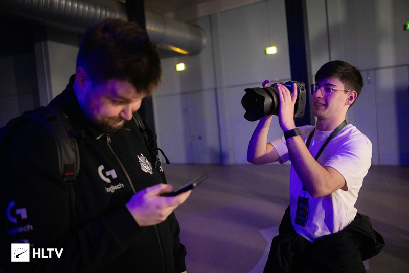  Snax  : Komunitas akan selalu menemukan seseorang untuk dikritik, tapi saya tidak peduli.