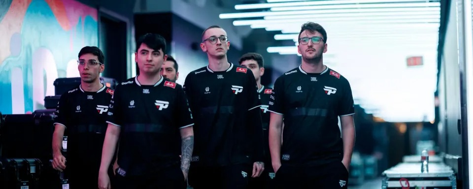 pain Benches dgt and dav1deuS