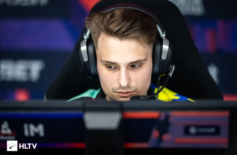 iM: Khi chúng tôi đang bị đè bẹp 0-7,  Aleksib  nói rằng tình hình không tệ đến như vậy.