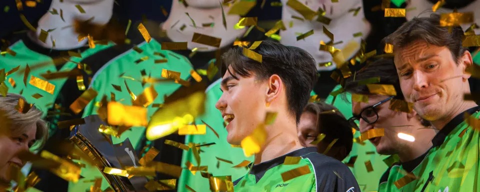 Rumor:  100 Thieves  Vicino alla firma del talento svedese poiii