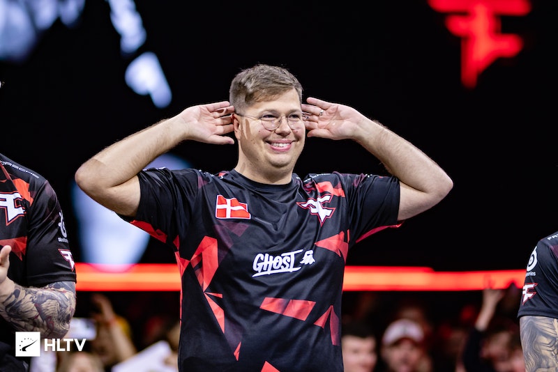 karrigan: Just renewed my contract with FaZe, not considering a return to a Danish lineup at the moment.