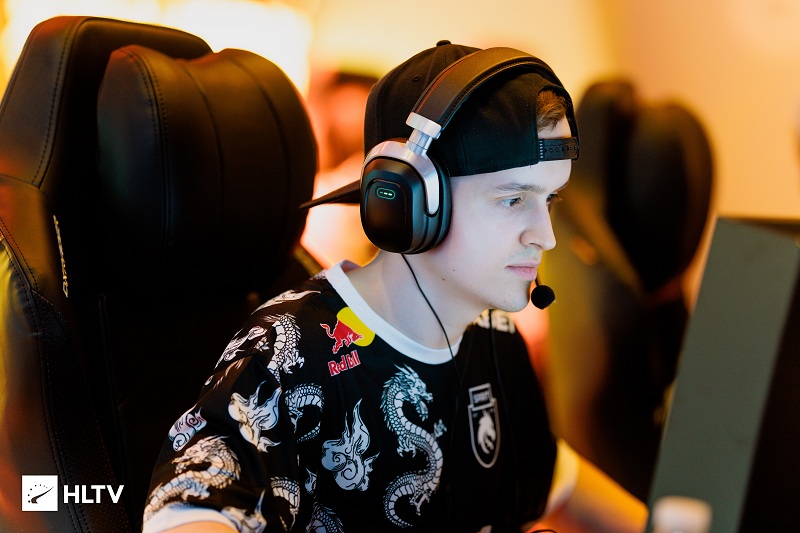 ArtFr0st: Nach meinem ersten Versuch wurde mir gesagt, dass ich der zweitbeste Spieler bin, direkt hinter w0nderful.