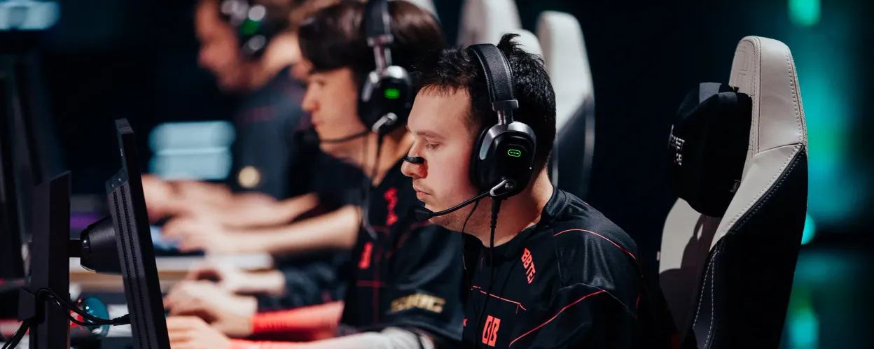 Top 10 Best Players at Dota 2 Esports World Cup 2025