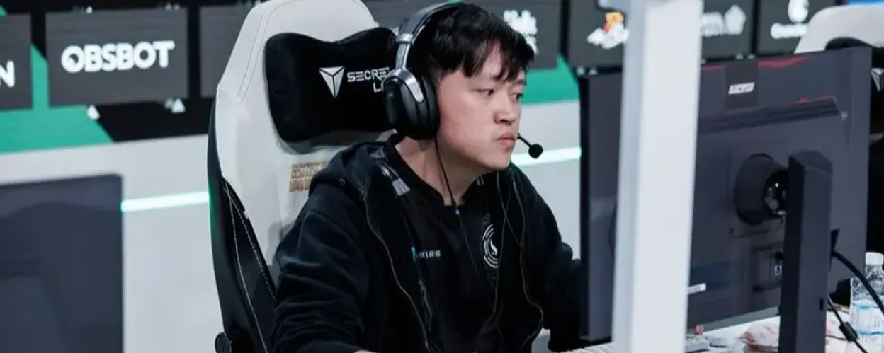  Poloson  para Miss Clavision DOTA2 Masters 2025: Snow-Ruyi