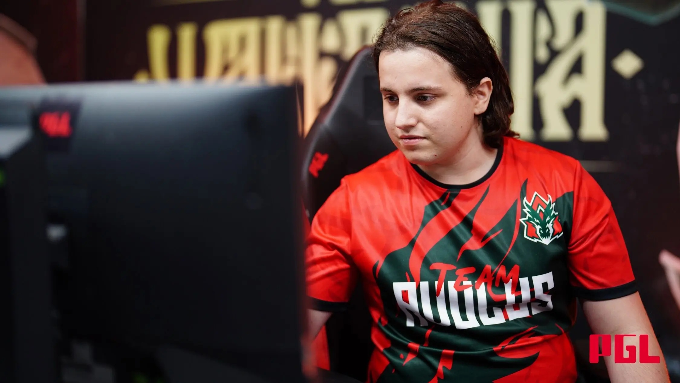 1w Team 横扫 Pipsqueak+4 以确保 PGL Wallachia 季后赛名额