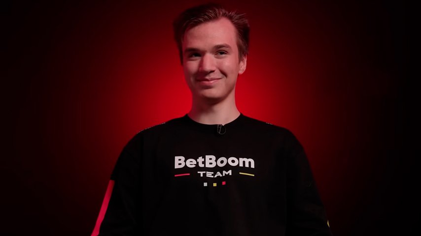 Pure：外界的批评和建议没有什么有用的