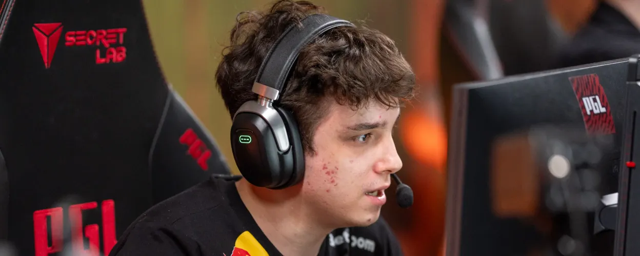  Team Spirit ,  PARIVISION ,  Nigma Galaxy , y  Team Liquid  avanzan a los playoffs de ESL One Raleigh 2025