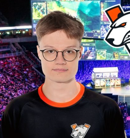 The carry for  Virtus.Pro  tiết lộ chi tiết mới về việc thay đổi đội hình