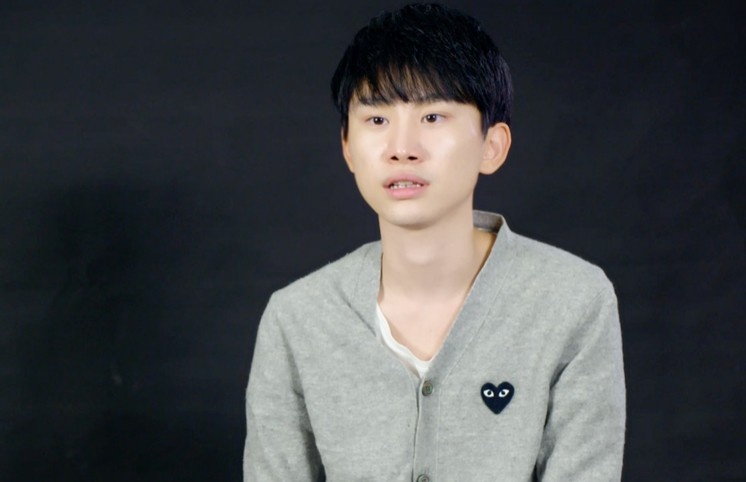 ```html Doinb  : 除非你的家庭特別富裕且生活條件良好，否則不要成為職業選手，去學習吧。