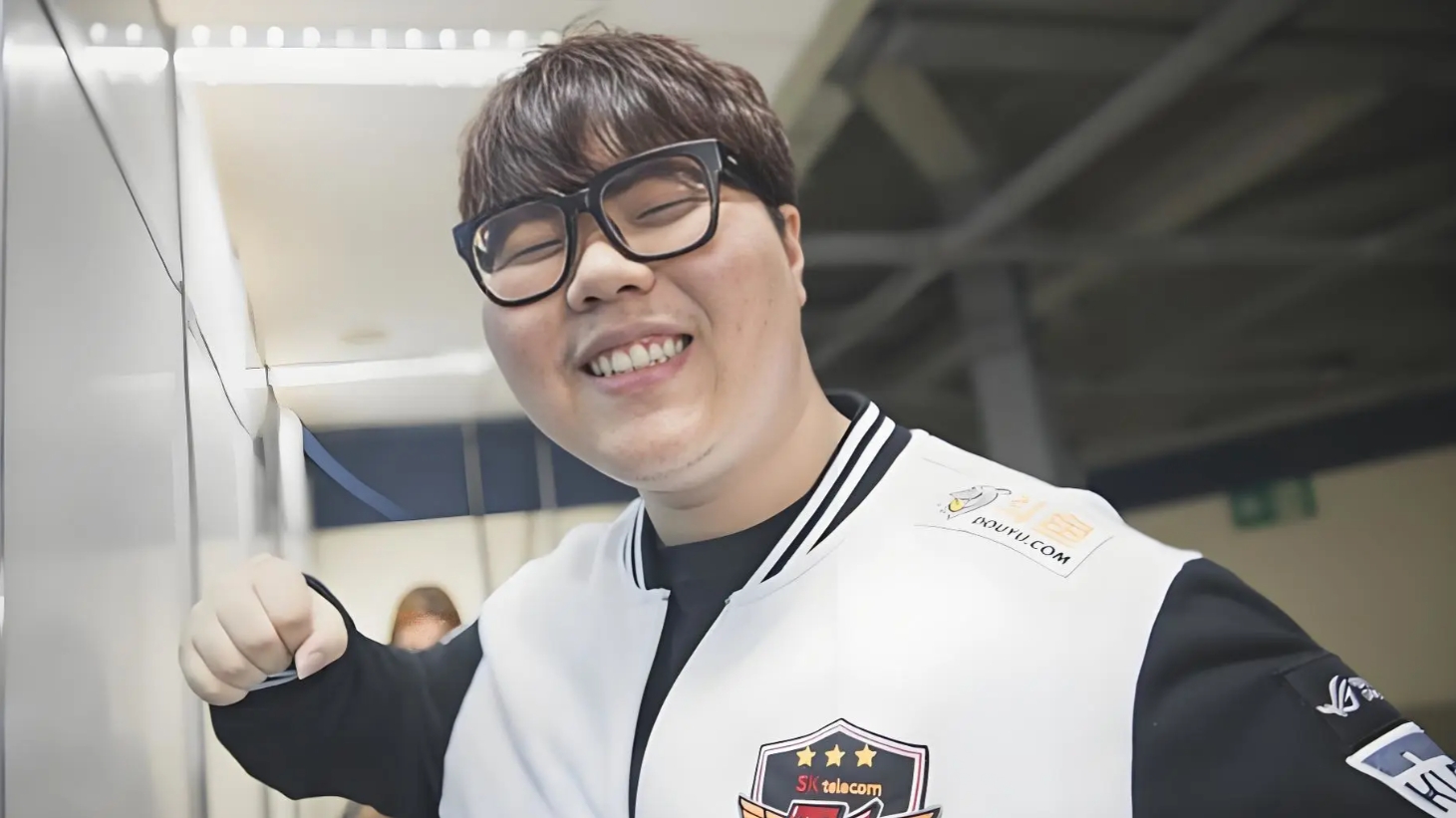 Wolf :目前,年薪排名是 Mid=Top=AD>>>Jungle>>>Support