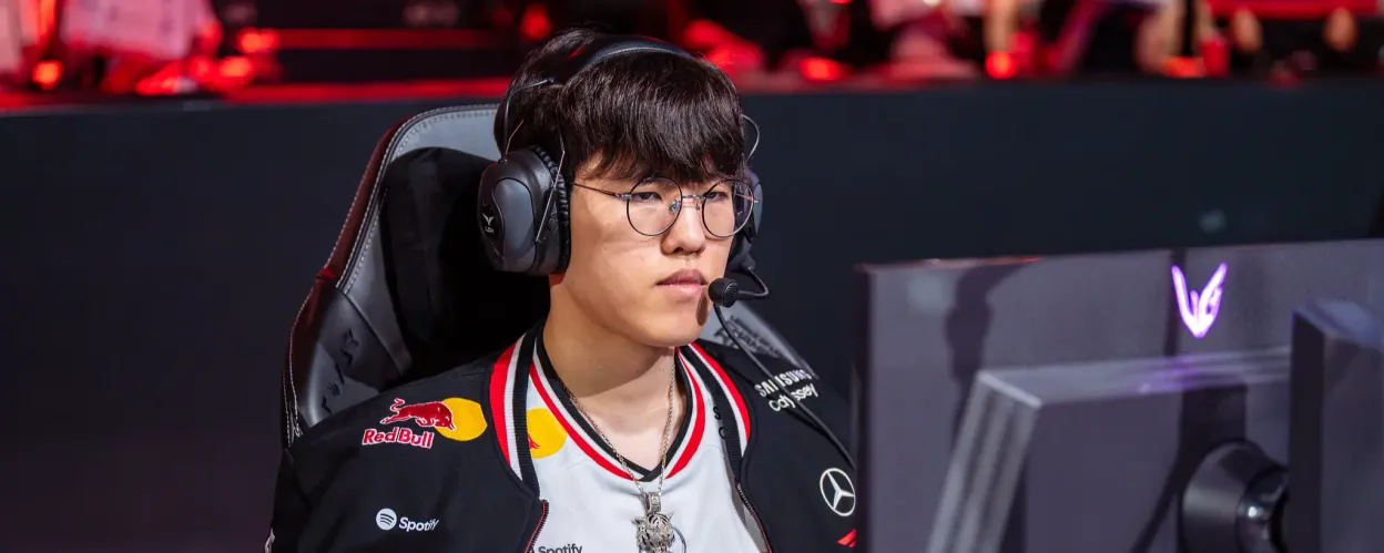  T1  vs  Generation Gaming  Match in Week 12 of LCK 2025 Season Draws Over 1.4 Million Viewers