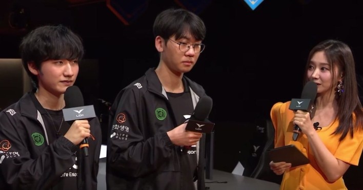 Tôi biết phải làm gì! Năm nay  Meiko  đã đạt được mười chiến thắng liên tiếp khi sử dụng Alistar.