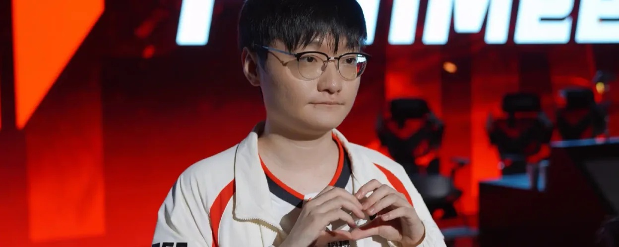  Top Esports  在  LPL  2026 Split 3 中战胜任何传奇