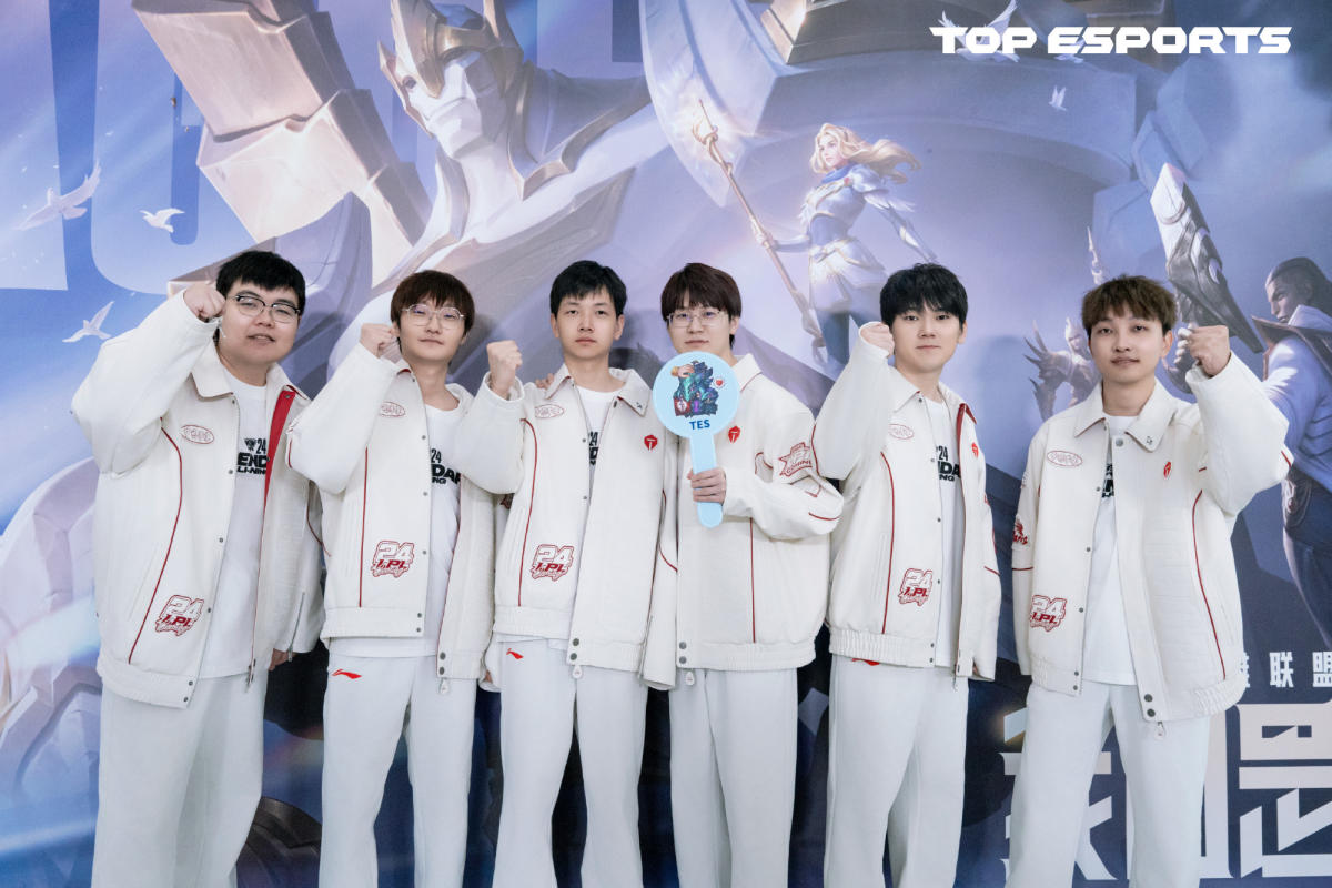 Ngoại truyền thông tiết lộ Tian sẽ trở thành tuyển thủ thứ ba rời khỏi TES, bạn nghĩ hai tuyển thủ còn lại là ai? 