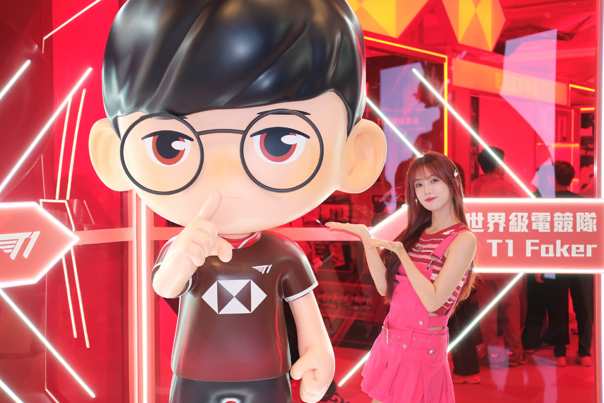 이상 봉급 순위:  faker  2위보다 두 배 이상,  JackeyLove  5위로 오름