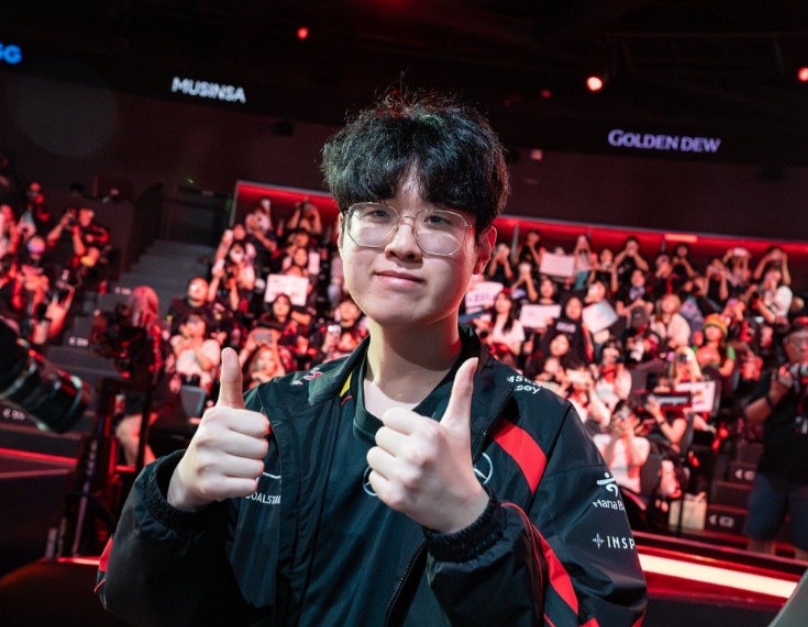 Media membahas transfer Zeus: Dia pasti bukan hanya untuk gaji tinggi LPL menawarkan dua kali lipat Zeus tidak pergi