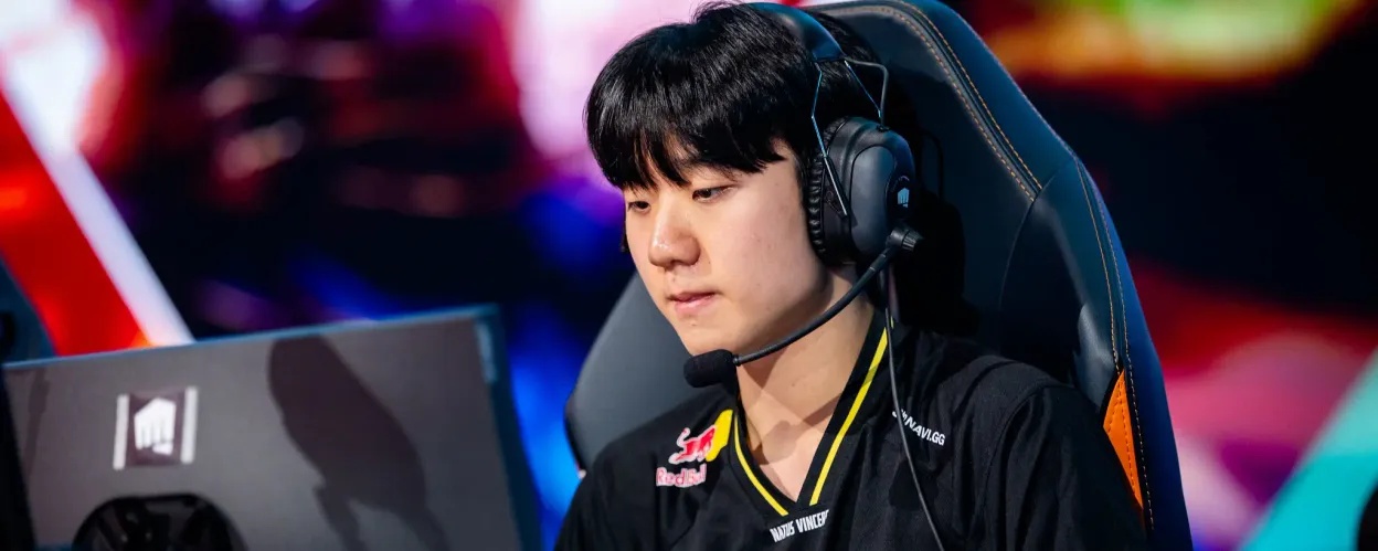 Karmine Corp 连续第七场胜利, Natus Vincere 在 LEC 2026 夏季赛中击败 Team Heretics