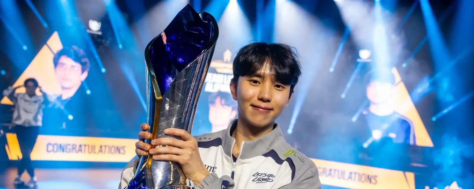  Team Liquid  beat LYON to win LCS Summer and claim first Worlds seed